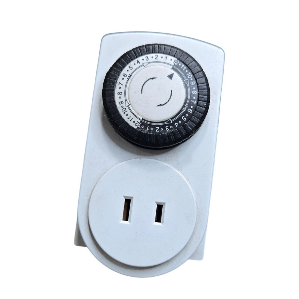 IKEA TANDA E0701-NA 24 Hour Mechanical Outlet Light Timer Plug Switch 125V 1875W
